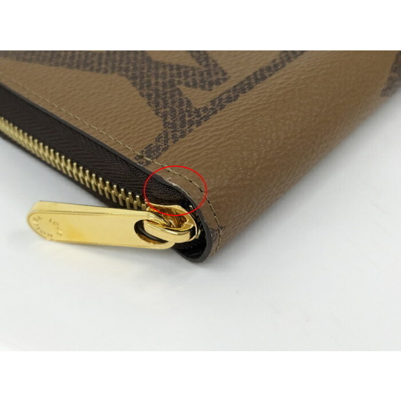 Louis Vuitton Monogram Giant Reverse Round Zipper Long Wallet - Picture 5 of 9